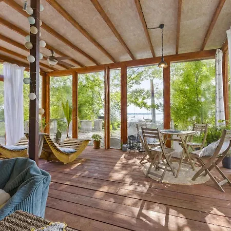 Tente de luxe The Riva Sun-suite *