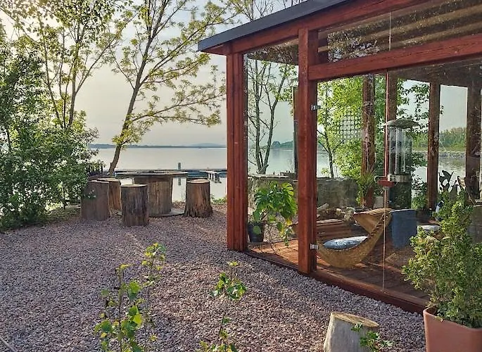 אוהל מפואר Cozy River-view *